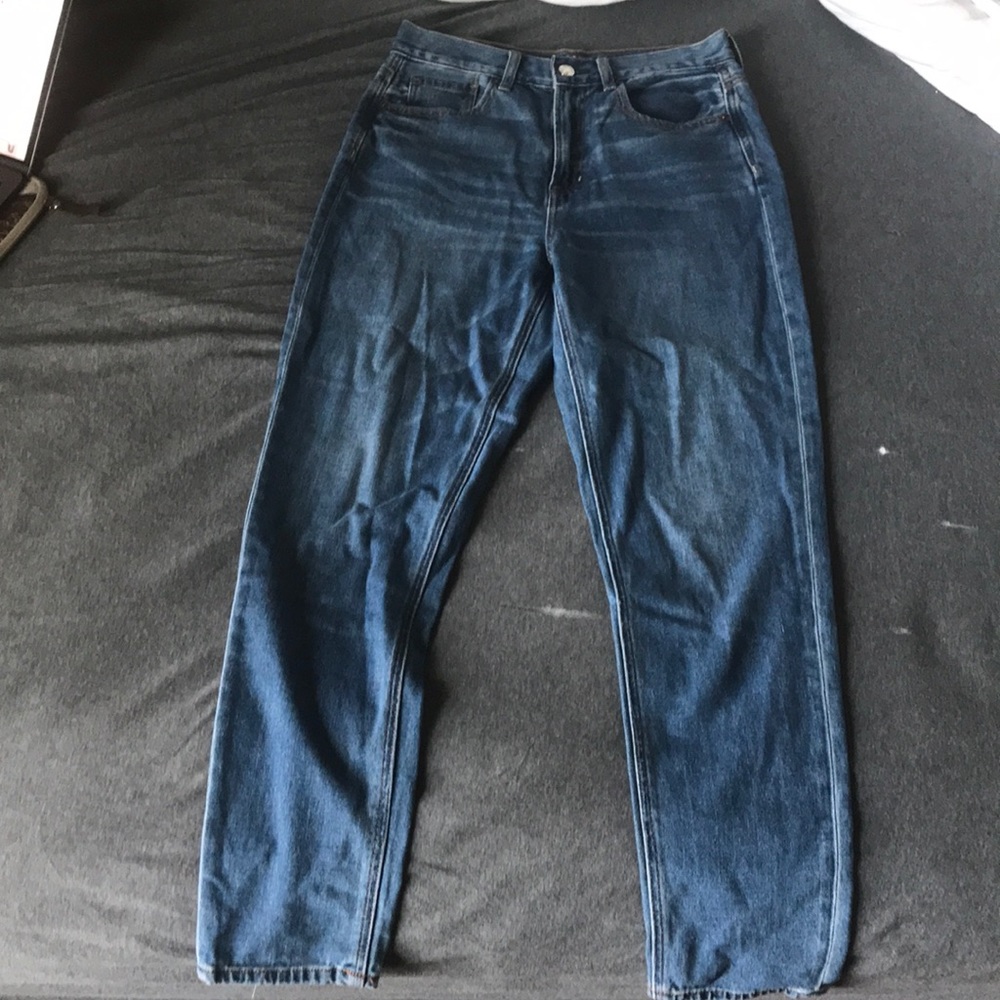 American Eagle Mom Jean